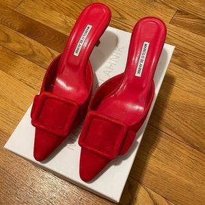 Manolo Blahnik Maysale 50 Red Suede Buckle Mules EU40